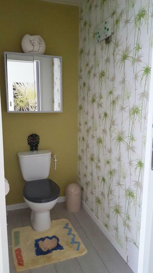 Chambres D'Hotes Chez Pat Et Nanou Сикс-Фор-ле-Плаж Екстериор снимка
